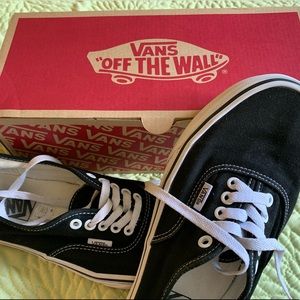 Black Vans Authentic shoes size men 8 /women 9.5